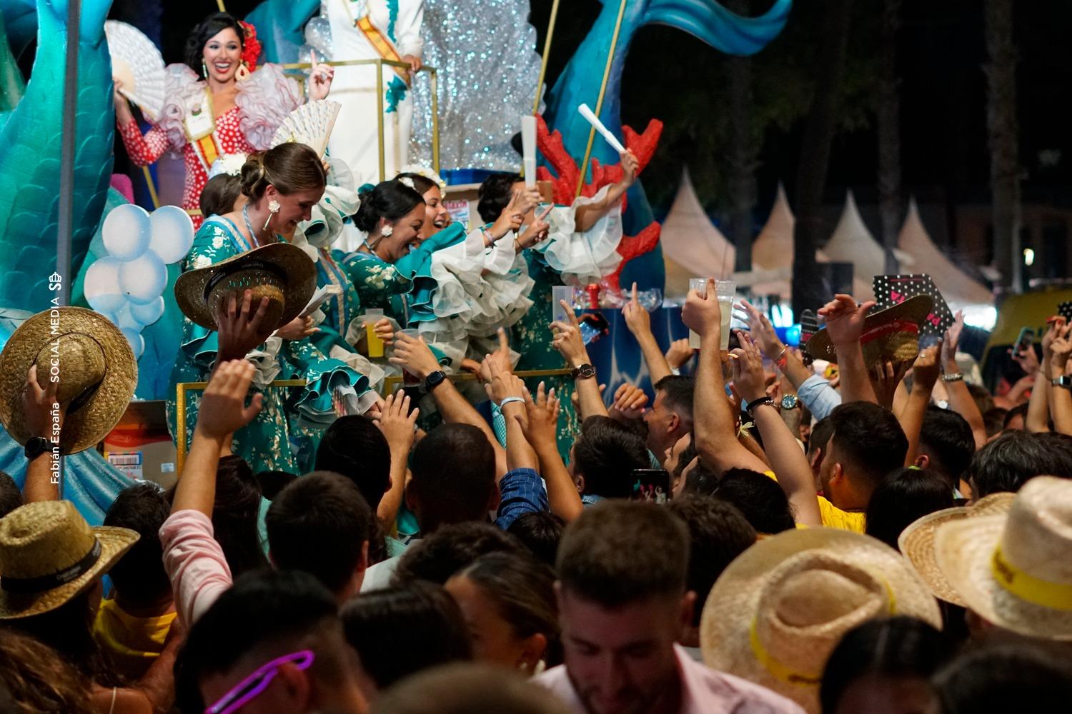 El Ayuntamiento no permitirá la instalación y uso de equipos reproductores de música en la vía pública durante el paso de la Cabalgata