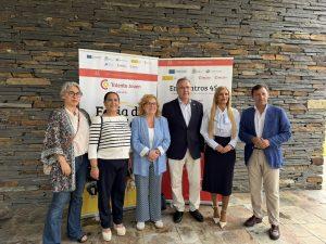 La delegada de Fomento de Empleo participó ayer en la Feria de Empleo organizada por la Cámara de Comercio