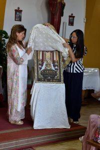 La concejal de Fiestas felicita al pregonero de la Virgen del Carmen por la emotividad de su pregón