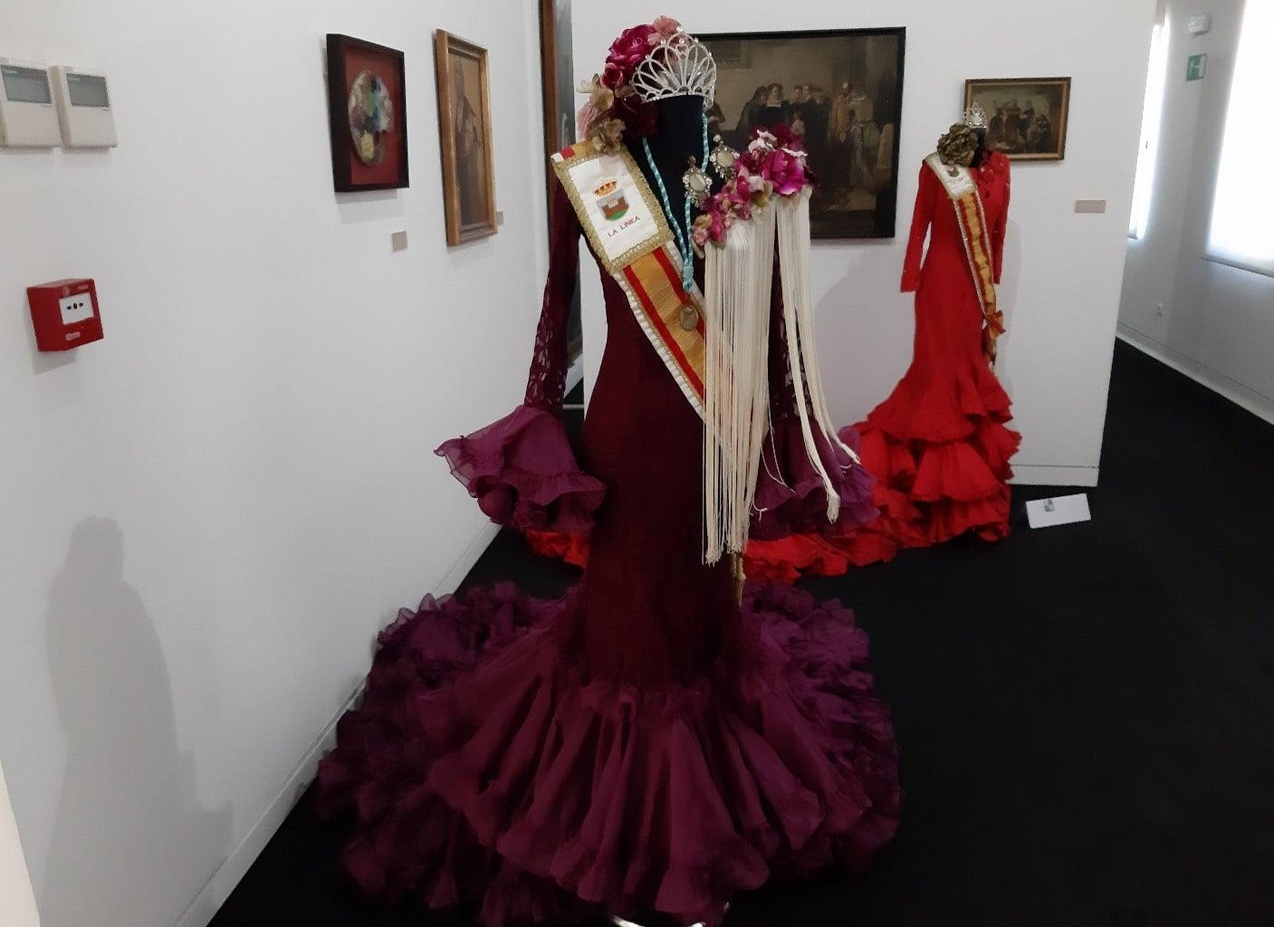 El Ayuntamiento publica las bases del concurso para la elección de los trajes de las damas juveniles e infantiles de la Velada y Fiestas