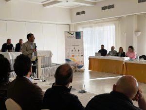 El alcalde informa al empresariado comarcal sobre proyectos como el futuro Centro Tecnológico, la revitalización del mercado inmobiliario con el nuevo PGOU y el desarrollo comercial del puerto Alcaidesa Marina