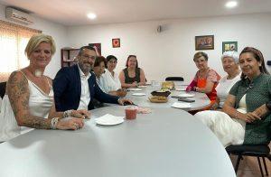 El Ayuntamiento apoya la labor de Apron en su 25º aniversario con pacientes oncológicos