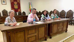 El Ayuntamiento suscribe un convenio con la Uned para mantener el Aula Universitaria de Formación Permanente Senior