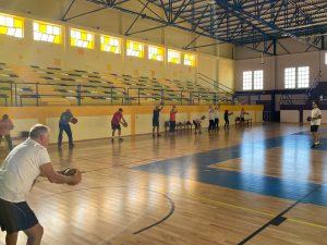 El Ayuntamiento ha formalizado hoy el contrato para dar continuidad al servicio de actividades deportivas para adultos