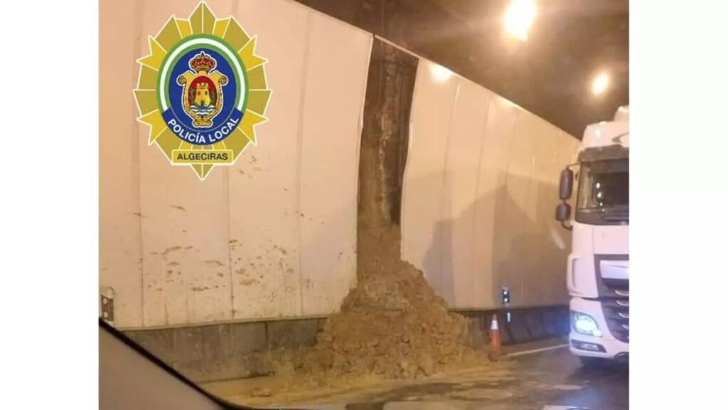 Túnel de Acceso a Algeciras cortado en dirección salida 8 img 9259
